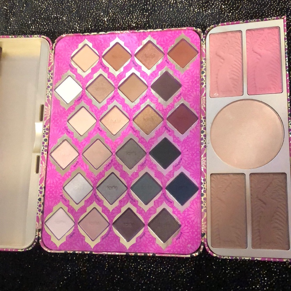 Tarte eyeshadow/blush/bronzer/highlight pallete